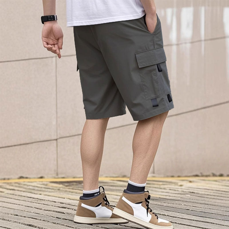 👖 Durable cargo shorts for everyday wear and leisure