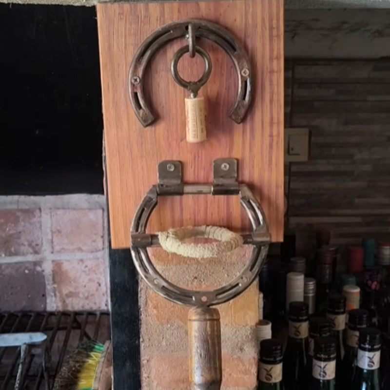 Horseshoe Wine Opener