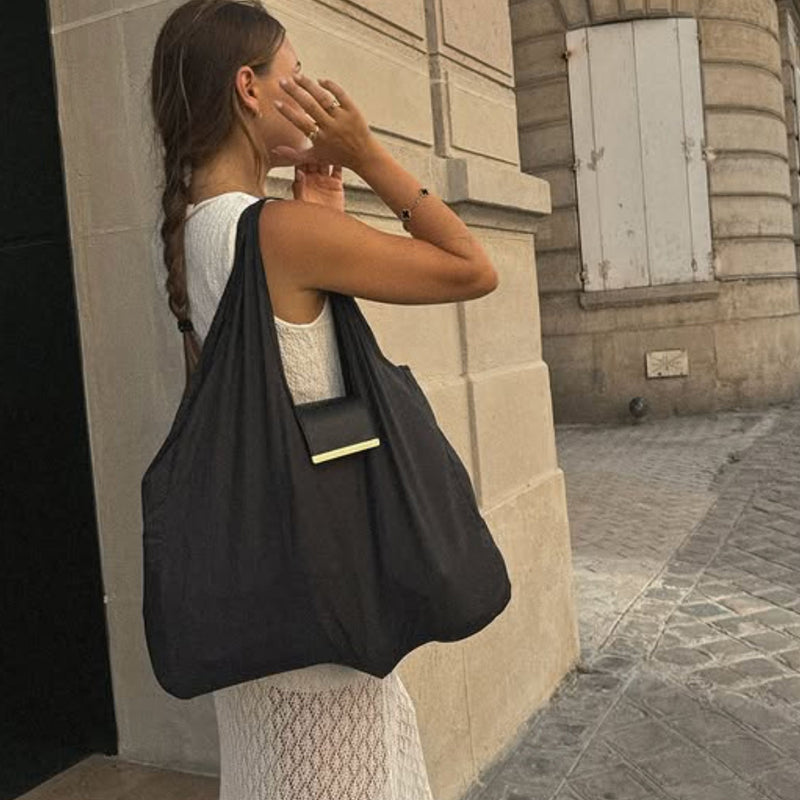 👜✨ Nyckelringsväskan