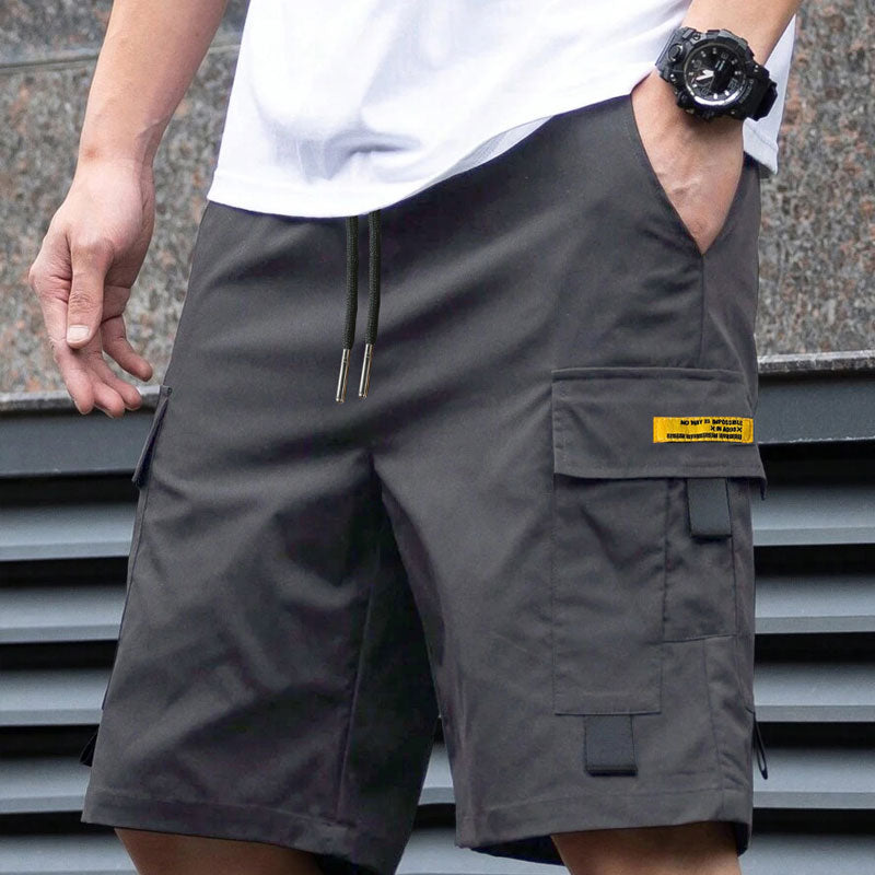 👖 Durable cargo shorts for everyday wear and leisure